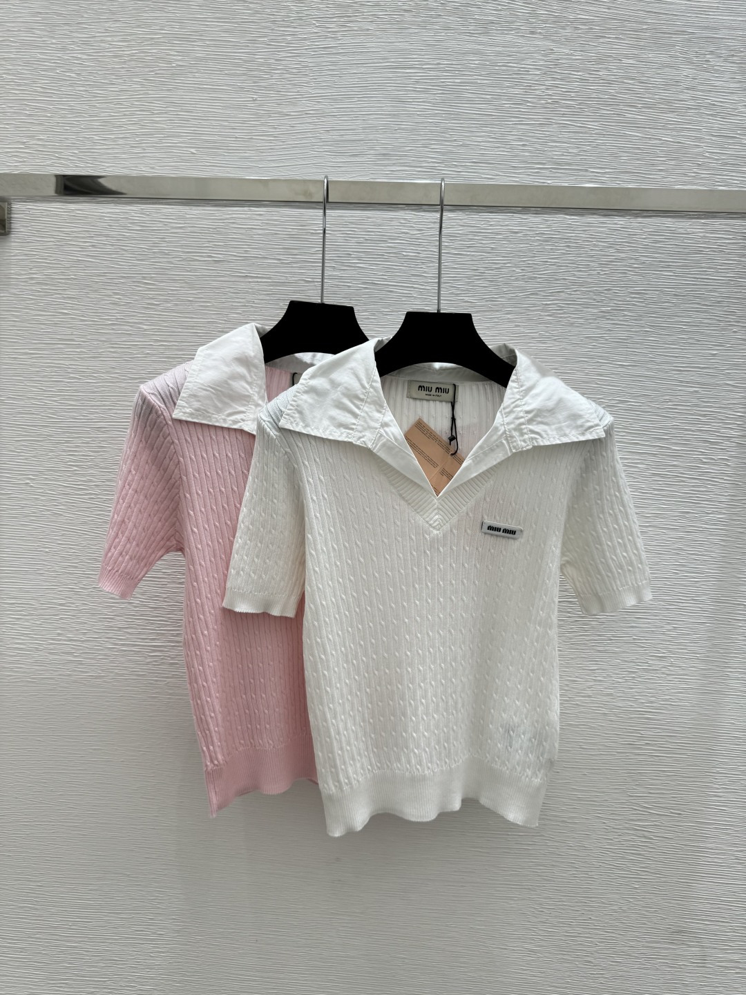🆕M家🆕 春夏新款 撞色翻领针织短袖颜色：白色 粉色尺码：36.38.40