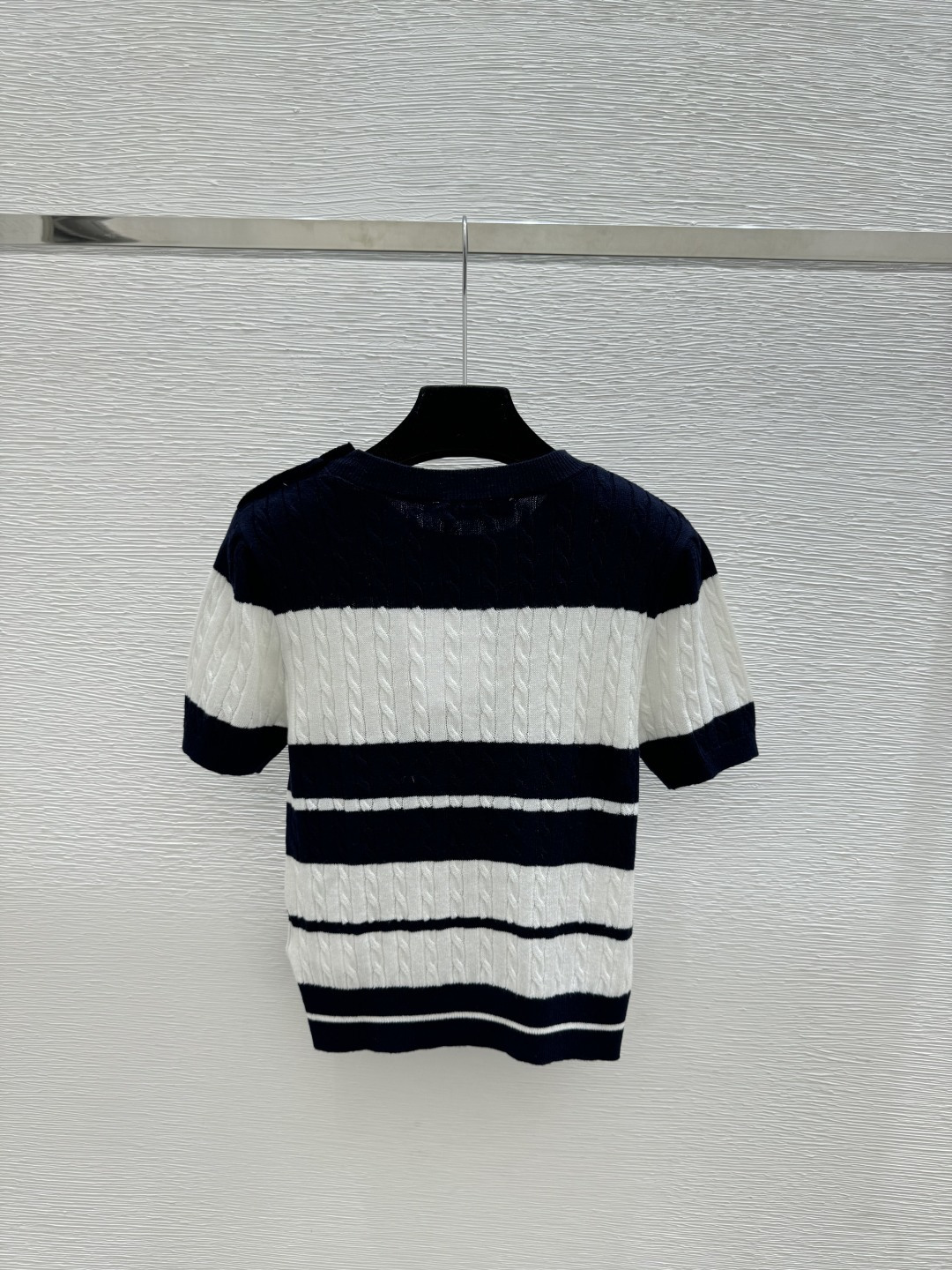 🆕D家🆕 春夏新款 撞色条纹圆领针织短袖颜色：咖啡 宝蓝尺码：36.38.40