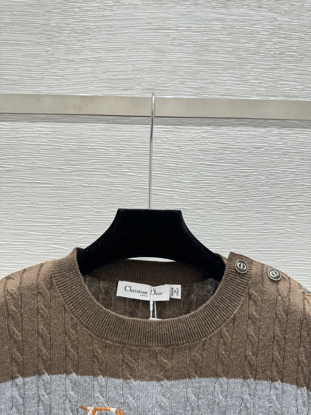 🆕D家🆕 春夏新款 撞色条纹圆领针织短袖颜色：咖啡 宝蓝尺码：36.38.40