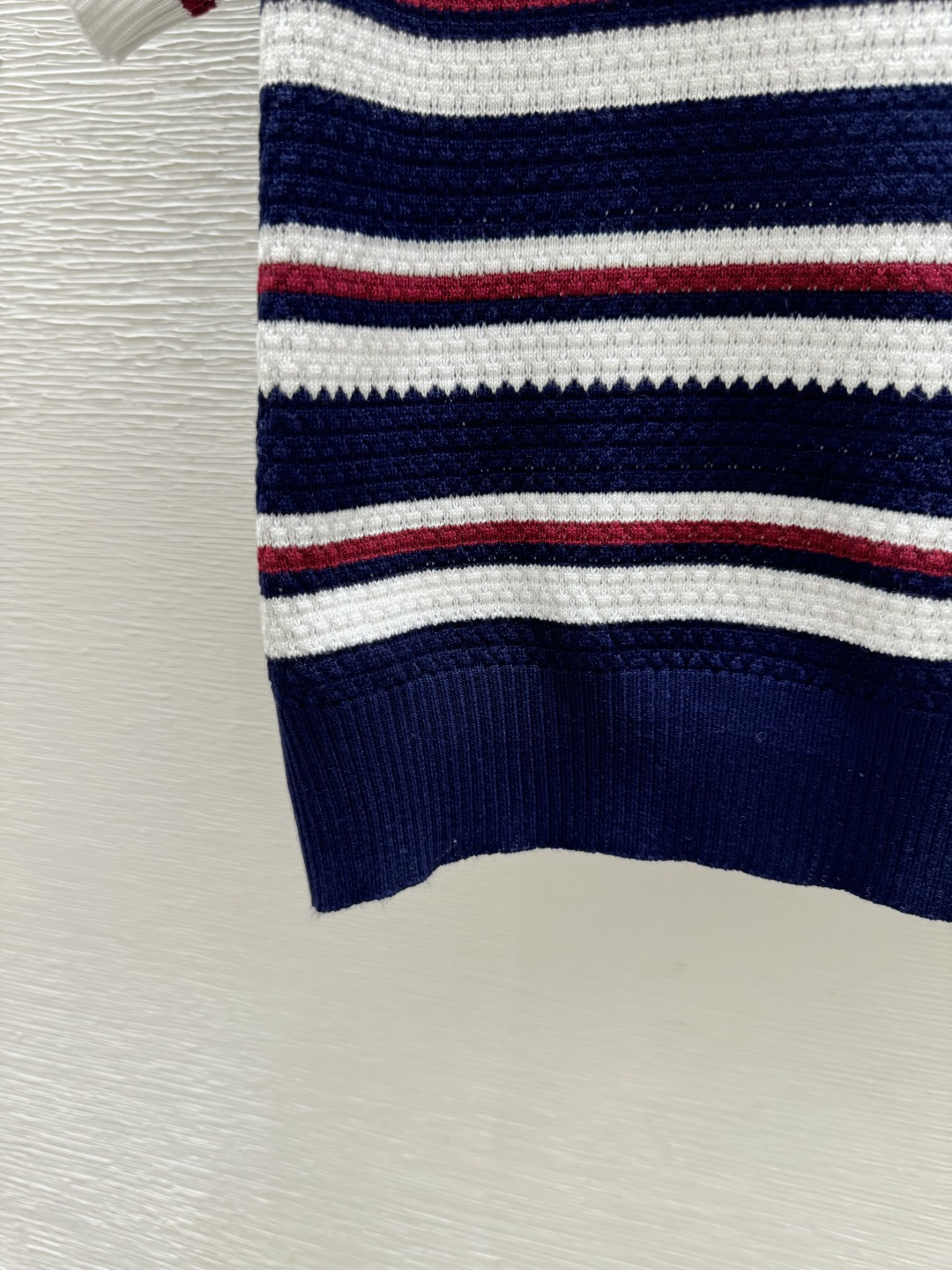 🆕M家🆕 春夏新款 撞色条纹翻领针织短袖颜色：宝蓝尺码：36.38.40