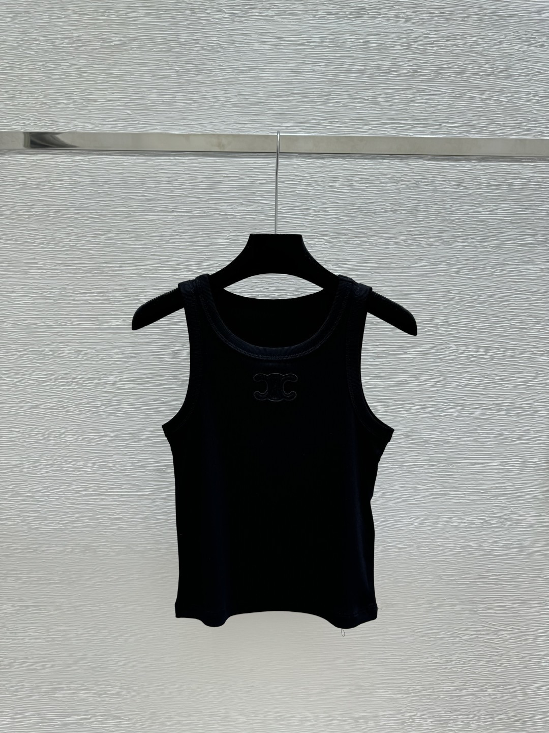 🆕CE家🆕 春夏新款 纯色简约圆领背心颜色：白色 粉色 咖啡尺码：36.38.40