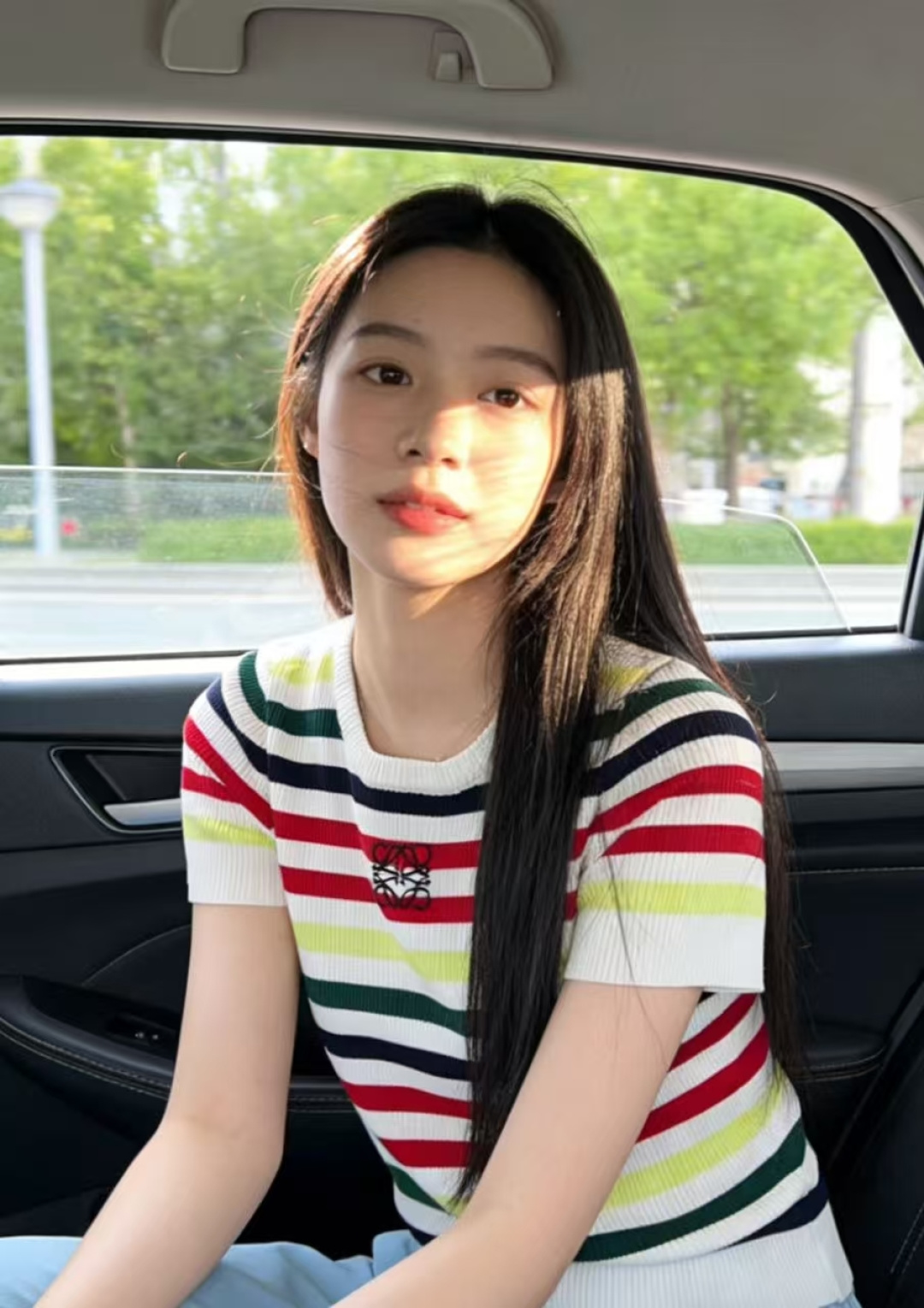 🆕LO家🆕 春夏新款 撞色条纹圆领针织短袖颜色：白色 尺码：36.38.40