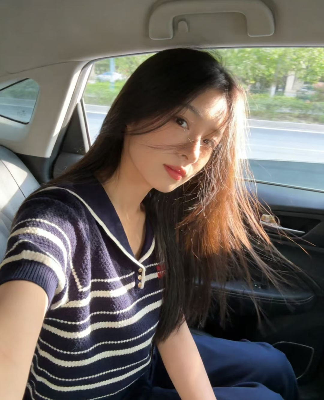 🆕M家🆕 春夏新款 撞色条纹海军领针织短袖颜色：灰色 宝蓝尺码：36.38.40