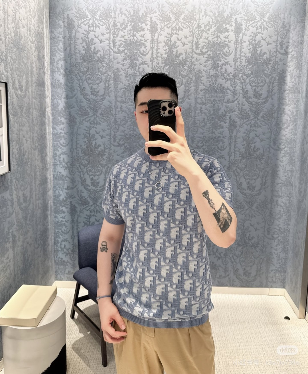 🆕D家🆕 春夏新款 撞色老花字母圆领针织短袖颜色：蓝色尺码：36.38.40