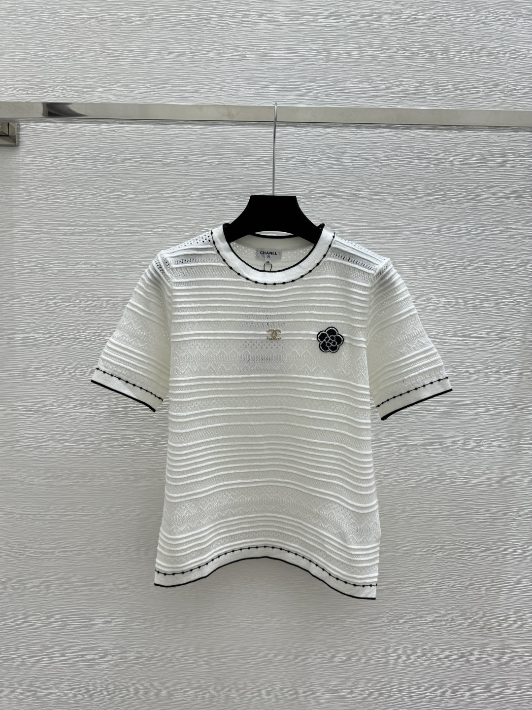 🆕CH家🆕 春夏新款 纯色镂空圆领针织短袖颜色：白色尺码：36.38.40