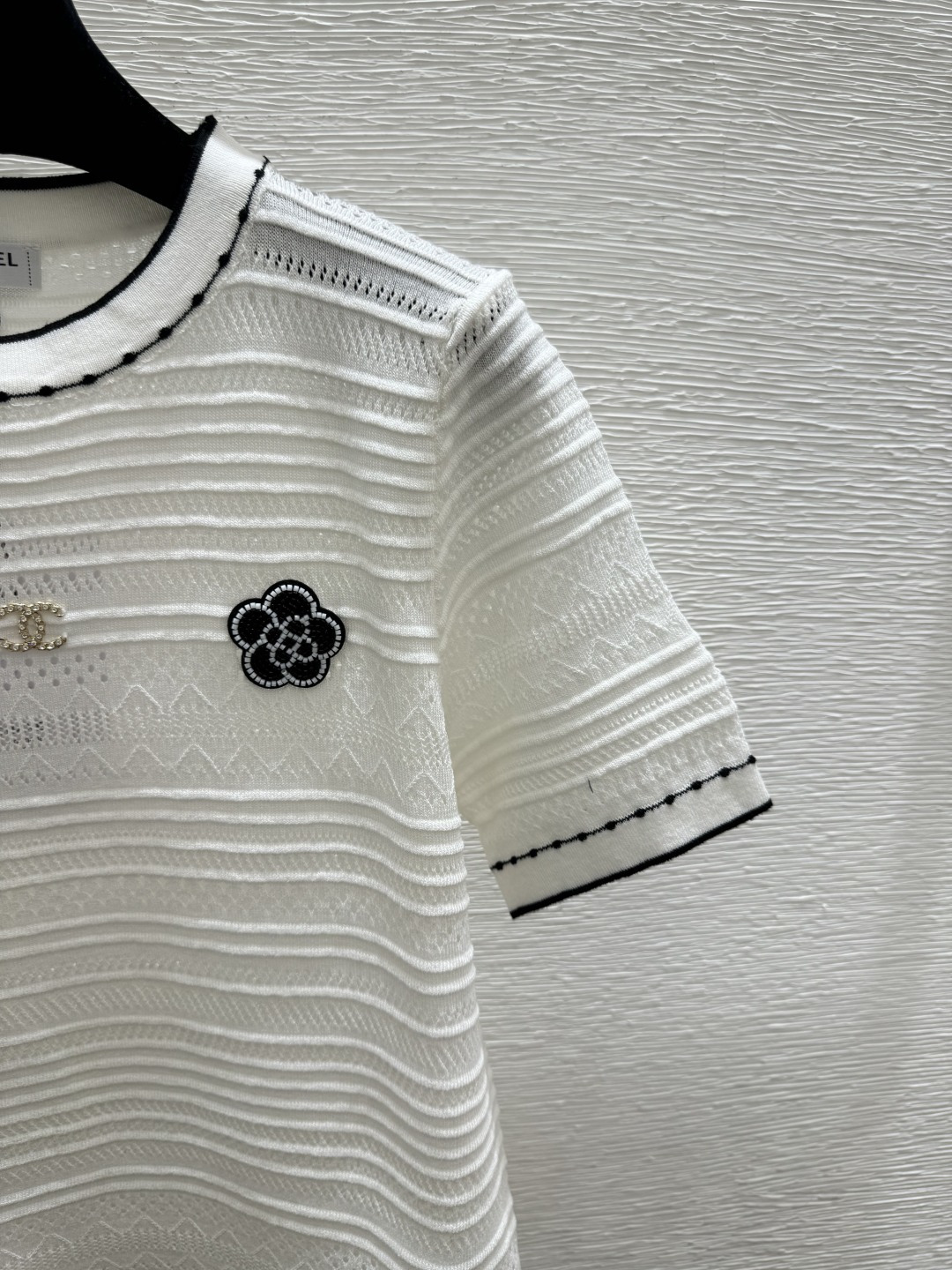 🆕CH家🆕 春夏新款 纯色镂空圆领针织短袖颜色：白色尺码：36.38.40