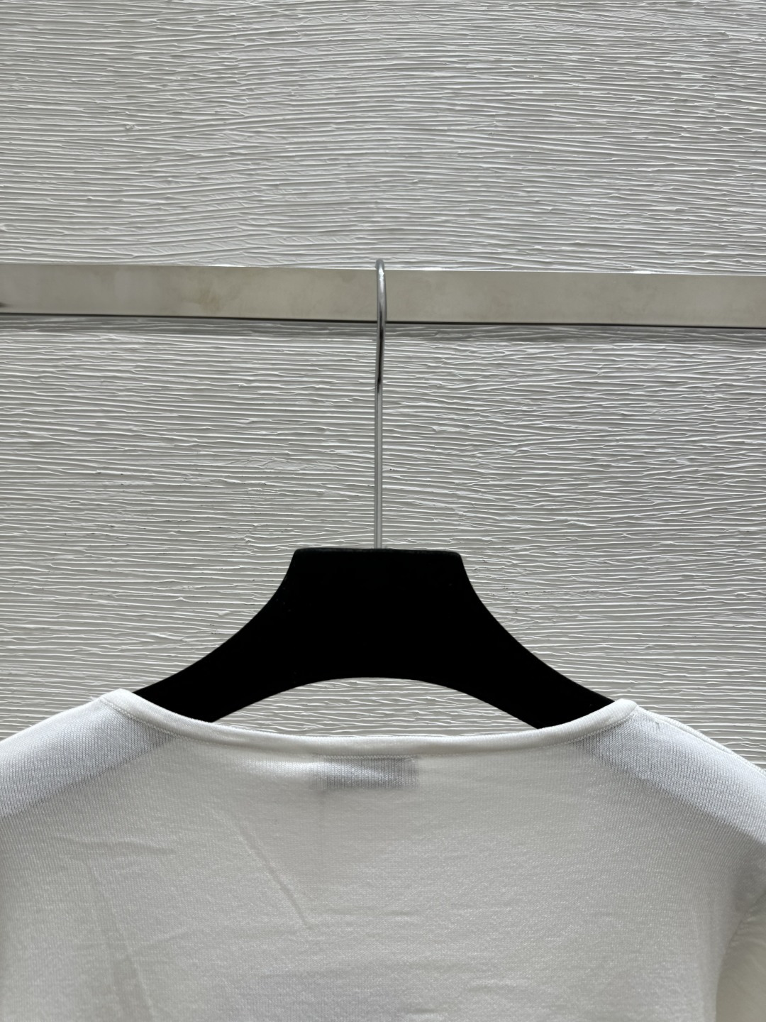 🆕CH家🆕 春夏新款 重工钉珠圆领针织短袖颜色：白色 黑色尺码：36.38.40