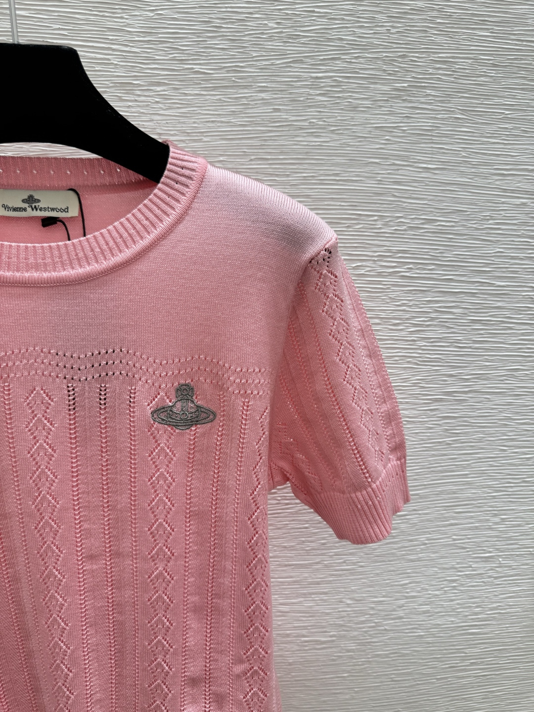 🆕VI家🆕 春夏新款 纯色镂空圆领针织短袖颜色：粉色 黑色尺码：36.38.40