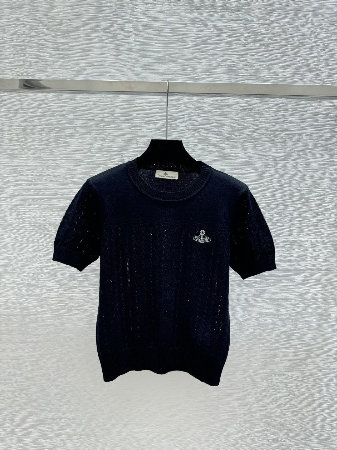 🆕VI家🆕 春夏新款 纯色镂空圆领针织短袖颜色：粉色 黑色尺码：36.38.40