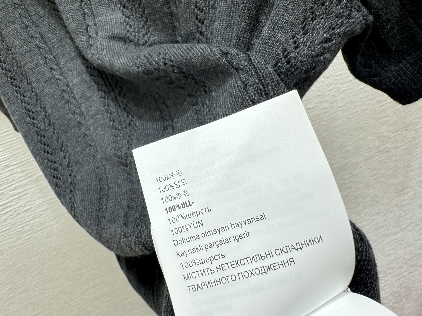 🆕M家🆕 春夏新款 纯色简约镂空圆领针织短袖颜色：灰色尺码：36.38.40