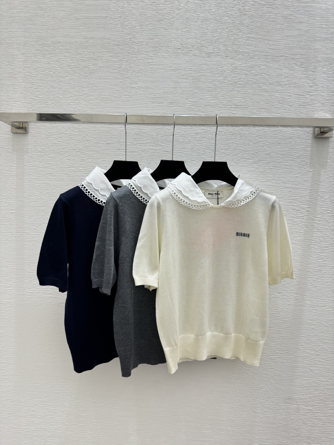 🆕M家🆕 春夏新款 撞色翻领针织短袖颜色：白色 灰色 咖啡尺码：36.38.40