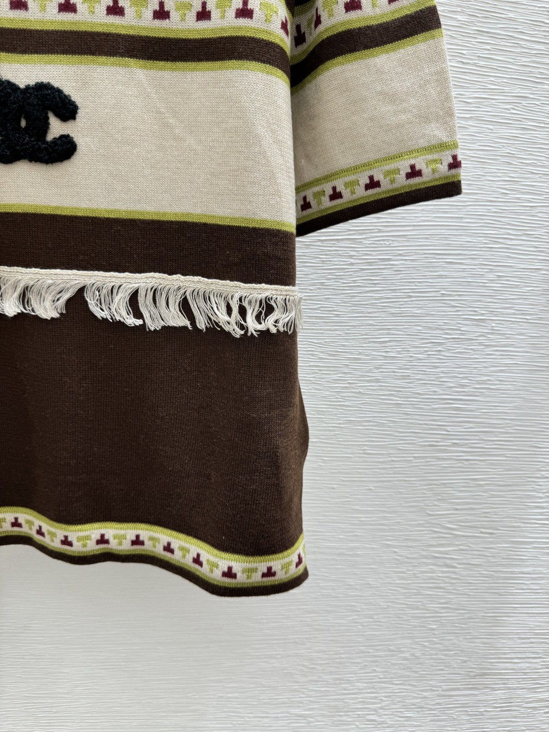 🆕CH家🆕 春夏新款 撞色条纹圆领针织短袖颜色：咖啡尺码：36.38.40