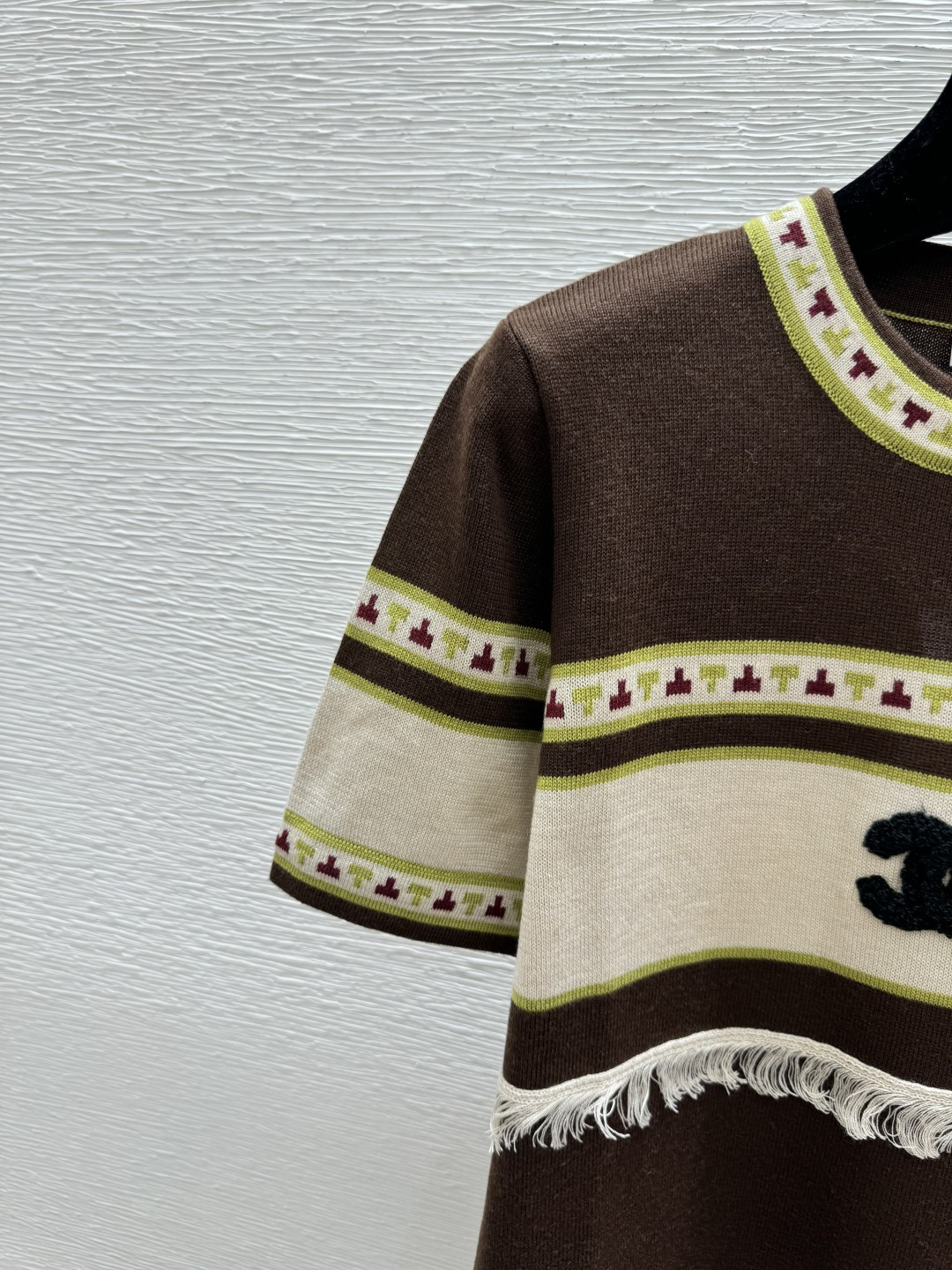 🆕CH家🆕 春夏新款 撞色条纹圆领针织短袖颜色：咖啡尺码：36.38.40