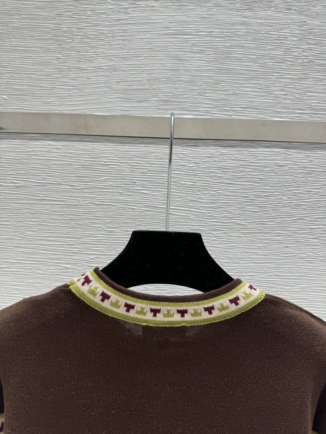 🆕CH家🆕 春夏新款 撞色条纹圆领针织短袖颜色：咖啡尺码：36.38.40