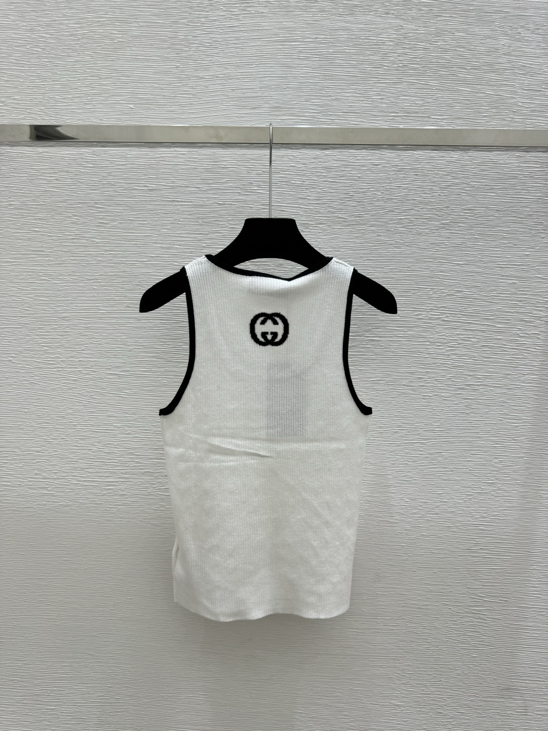 🆕G家🆕 春夏新款 撞色简约圆领针织背心颜色：白色 黑色尺码：36.38.40