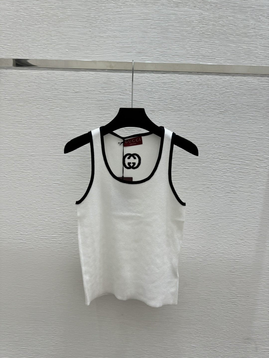 🆕G家🆕 春夏新款 撞色简约圆领针织背心颜色：白色 黑色尺码：36.38.40