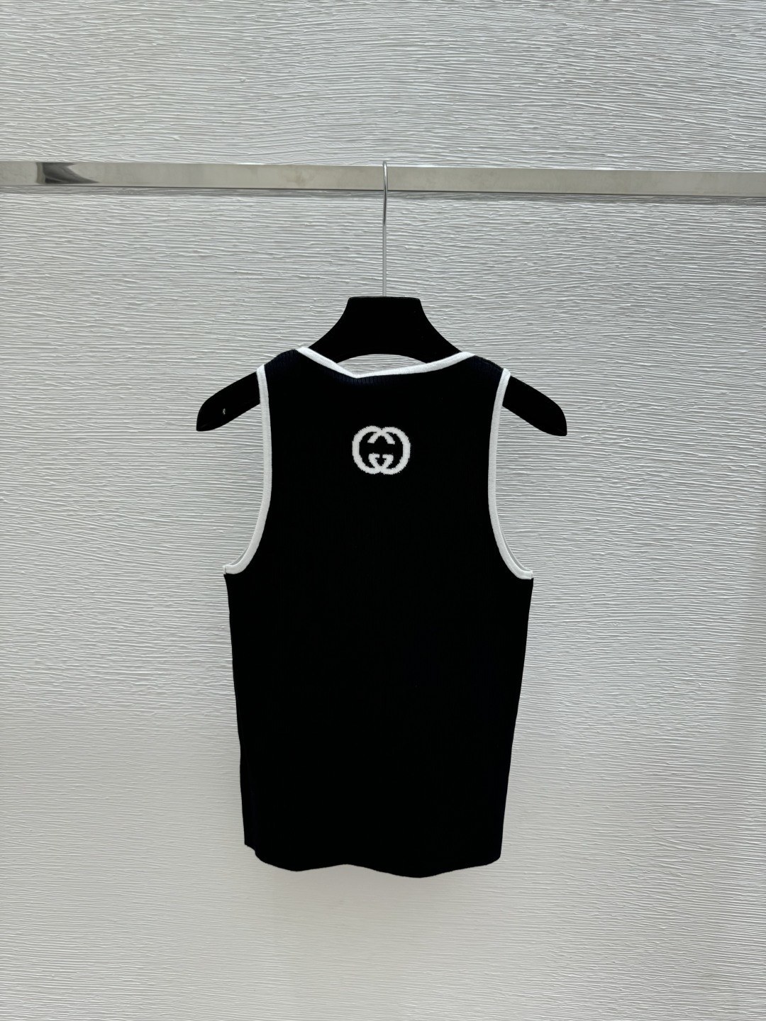 🆕G家🆕 春夏新款 撞色简约圆领针织背心颜色：白色 黑色尺码：36.38.40