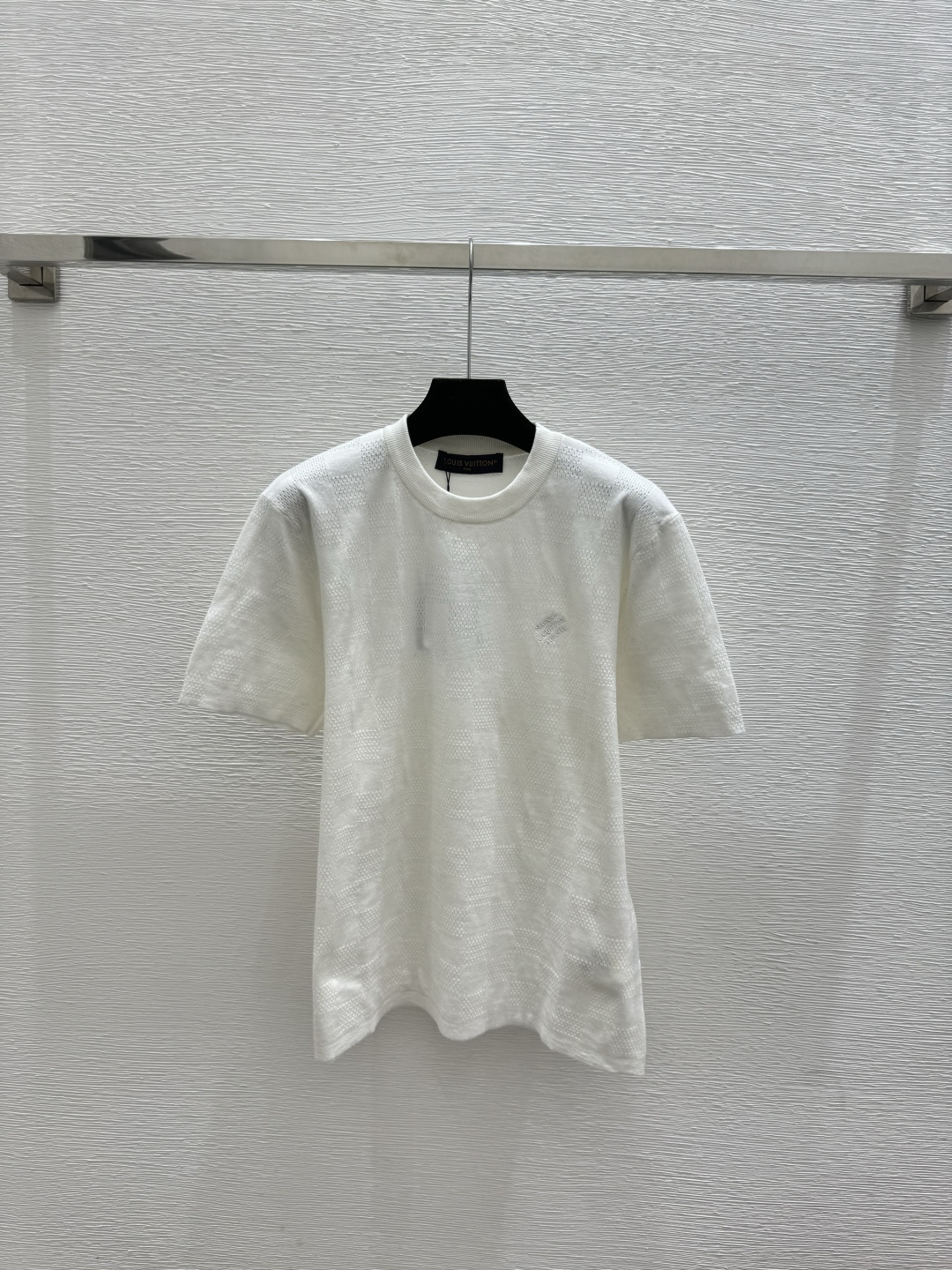 🆕L家🆕 春夏新款 纯色简约圆领针织短袖颜色：白色尺码：36.38.40