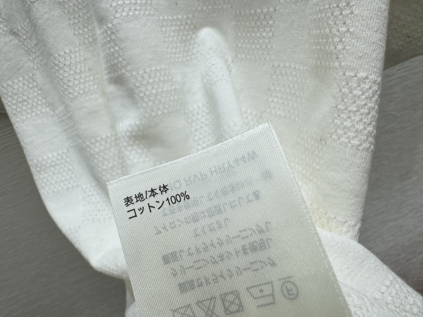 🆕L家🆕 春夏新款 纯色简约圆领针织短袖颜色：白色尺码：36.38.40