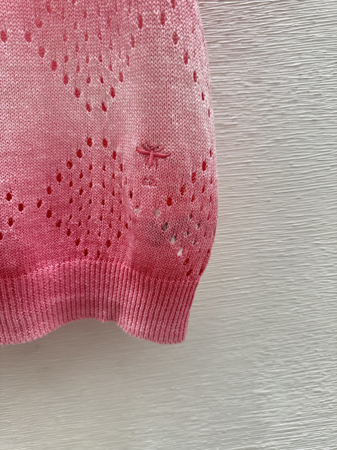 🆕D家🆕 春夏新款 撞色条纹菱格镂空圆领针织短袖颜色：粉色 蓝色 宝蓝尺码：36.38.40