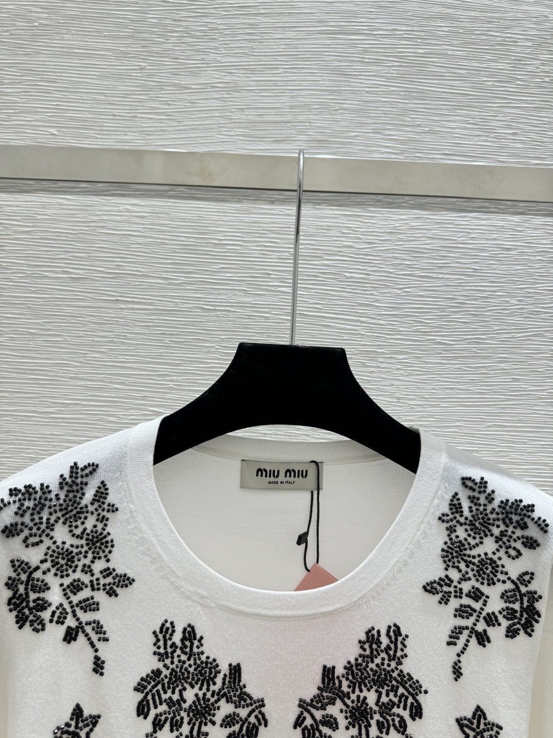 🆕M家🆕 春夏新款 撞色渐变花卉钉珠圆领针织短袖颜色：粉色 蓝色 绿色尺码：36.38.40