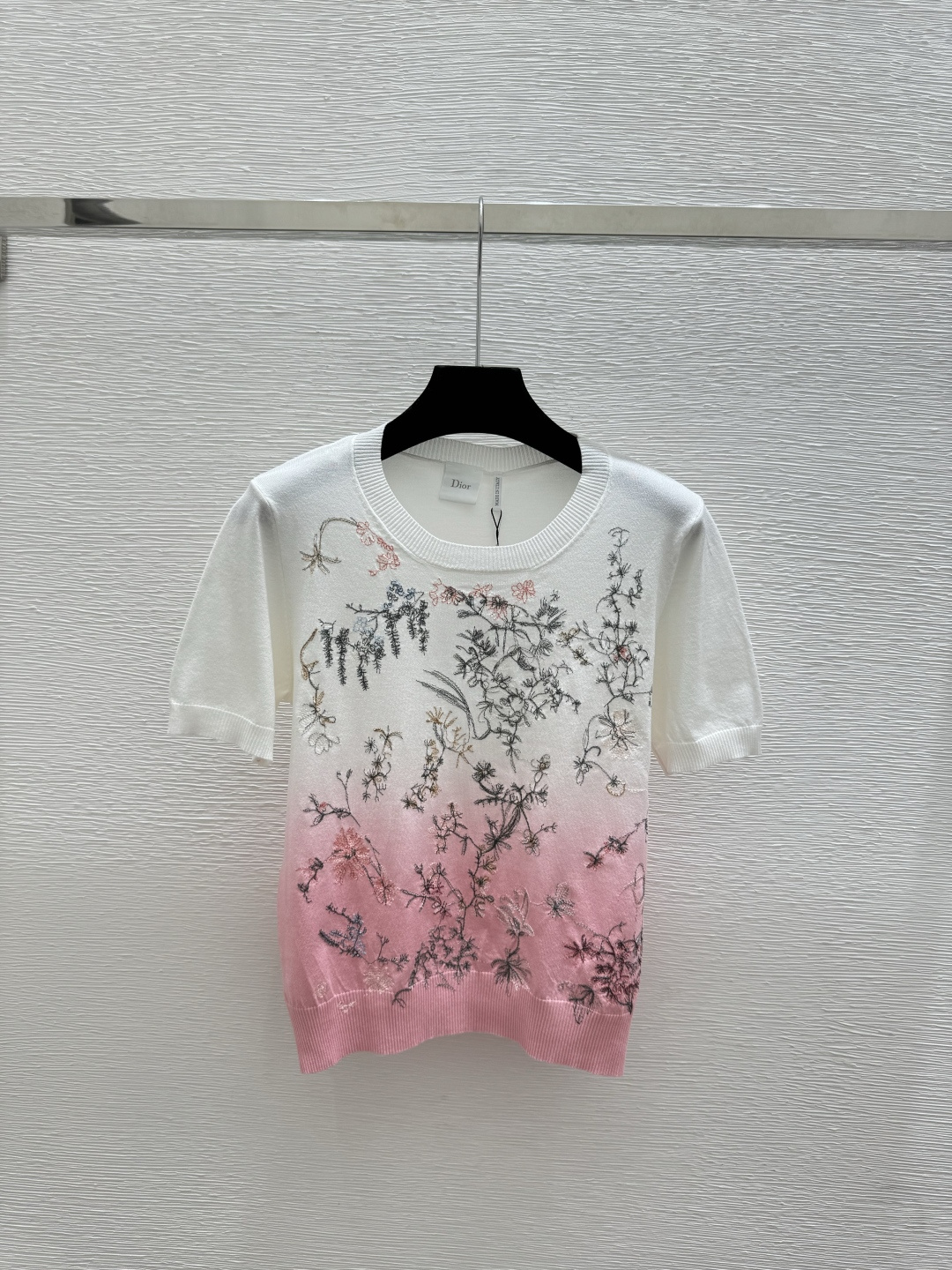 🆕D家🆕 春夏新款 撞色花卉圆领针织短袖颜色：粉色 蓝色 绿色尺码：36.38.40