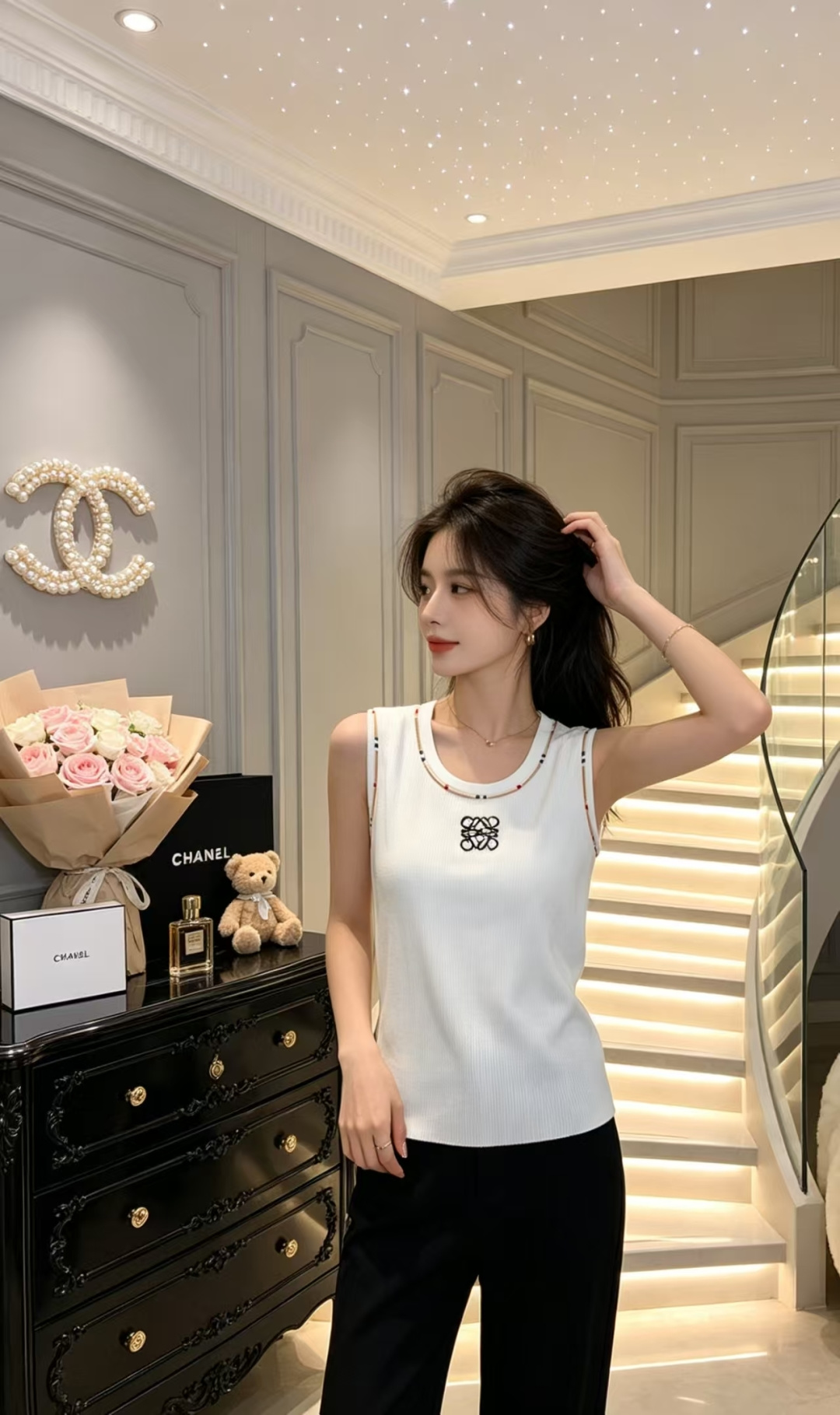 🆕LO家🆕 春夏新款 撞色简约圆领针织背心颜色：白色 黑色尺码：36.38.40