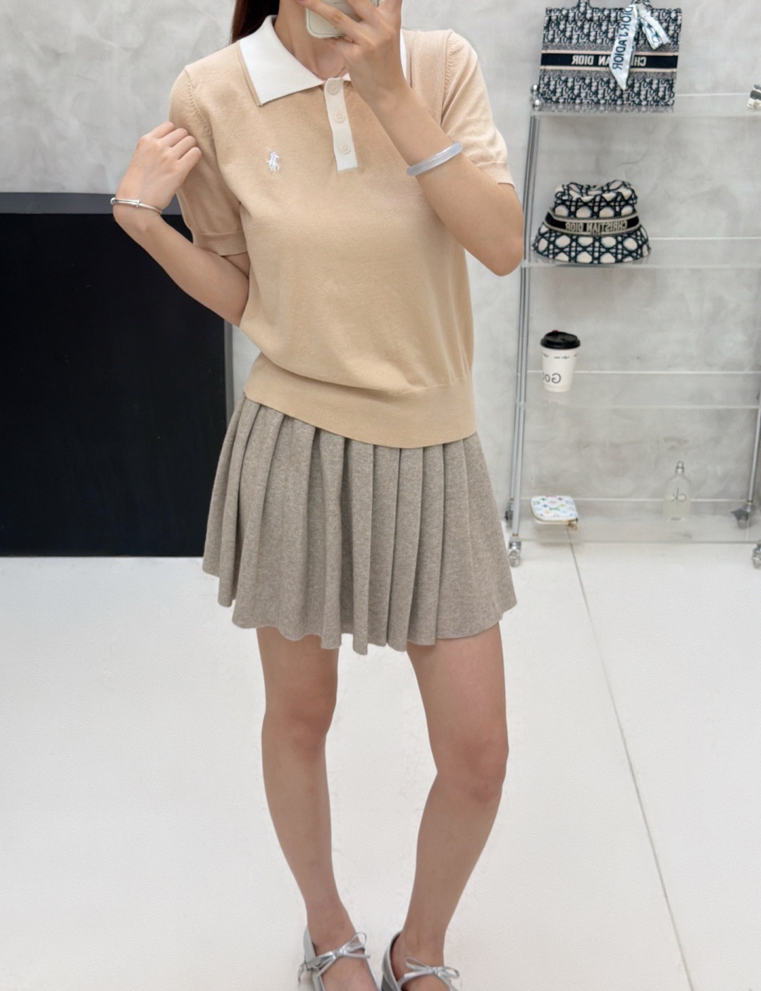 🆕PO家🆕 春夏新款 撞色翻领针织短袖颜色：粉色 黄色 杏色 宝蓝尺码：36.38.40