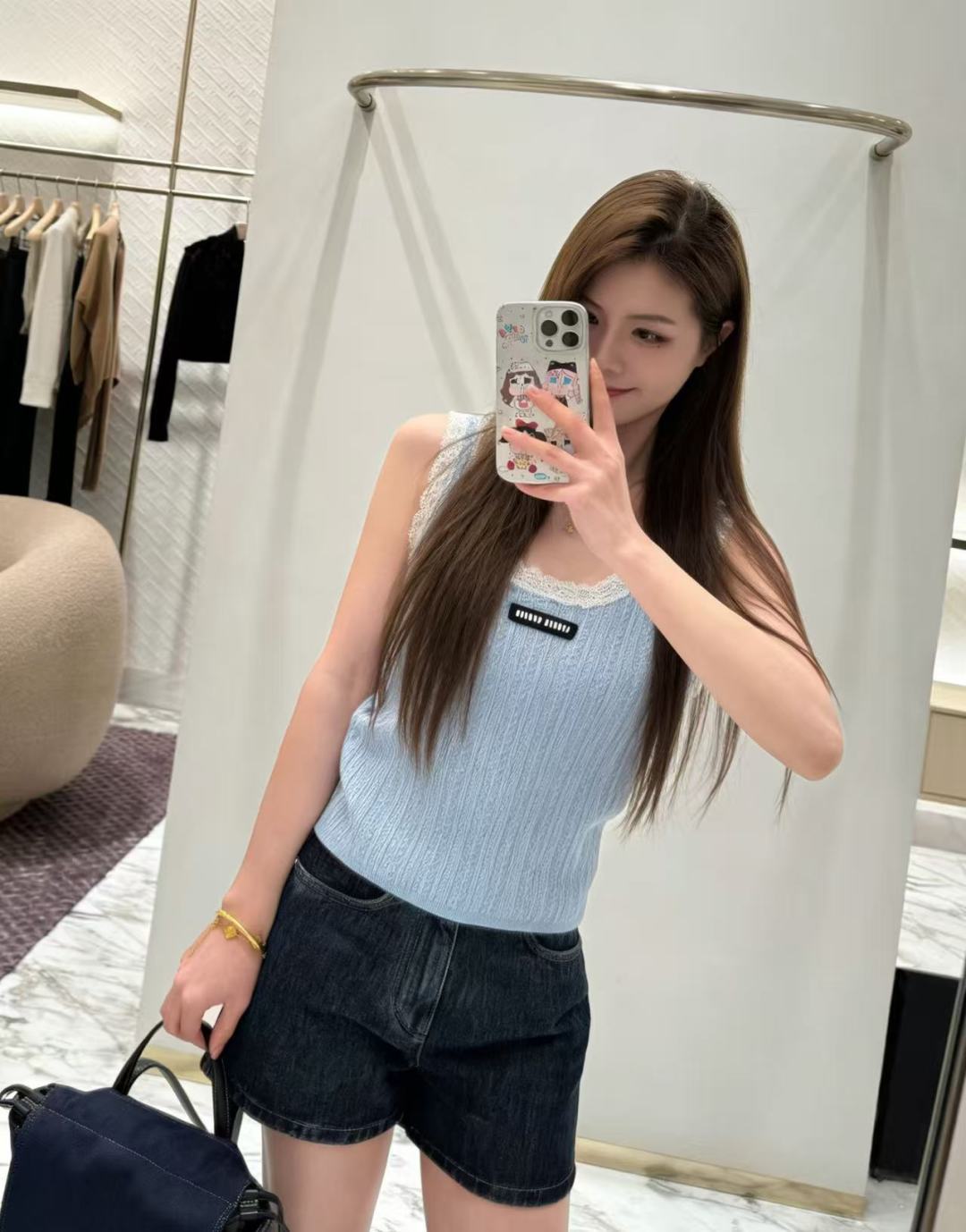 🆕M家🆕 春夏新款 纯色蕾丝圆领针织背心颜色：白色 蓝色尺码：36.38.40