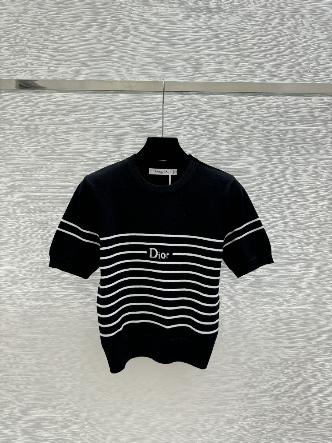 🆕D家🆕 春夏新款 撞色条纹字母圆领针织短袖颜色：白色 粉色 黑色尺码：36.38.40