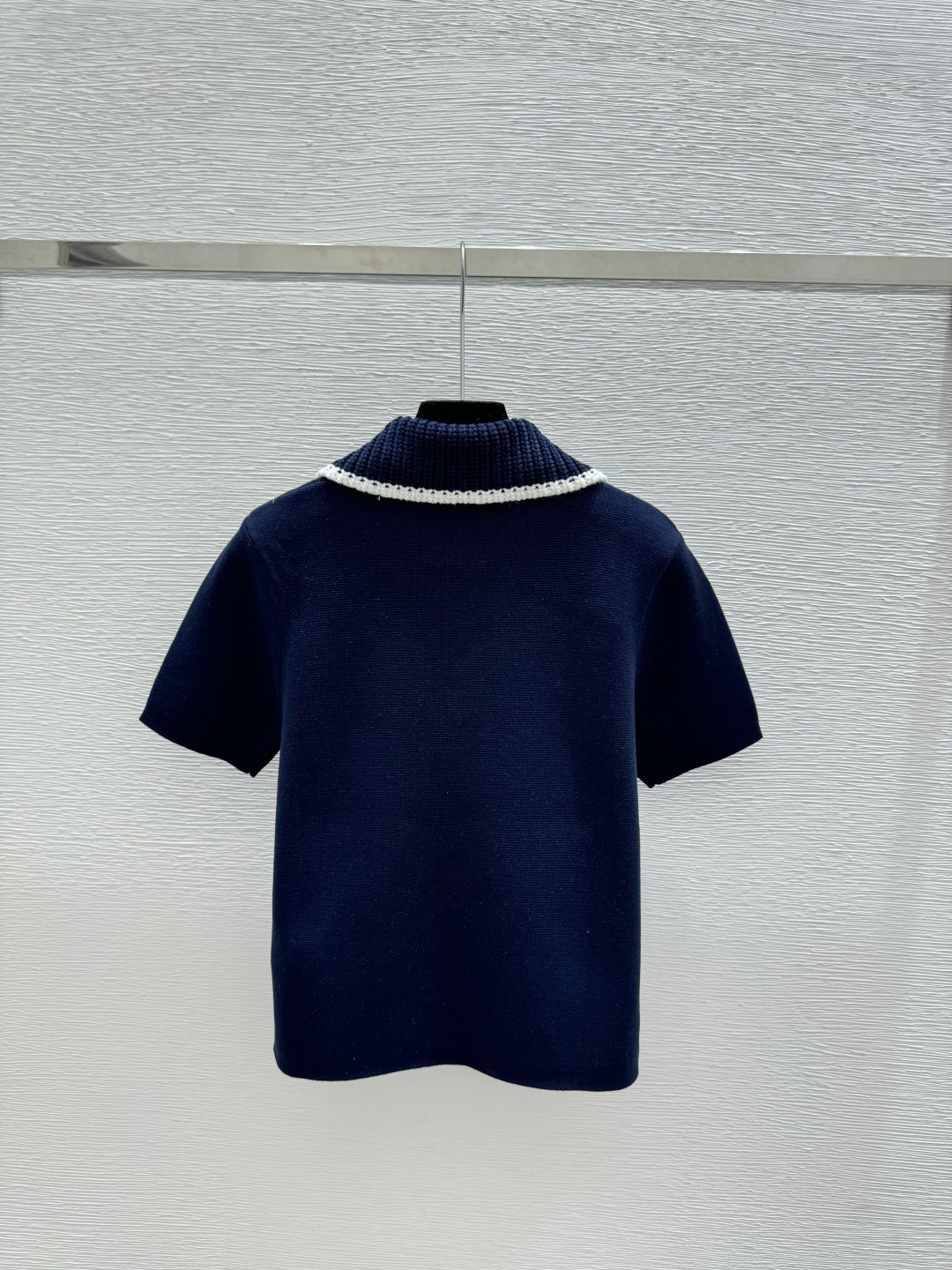 🆕MO家🆕 春夏新款 撞色翻领针织短袖颜色：白色 宝蓝尺码：36.38.40