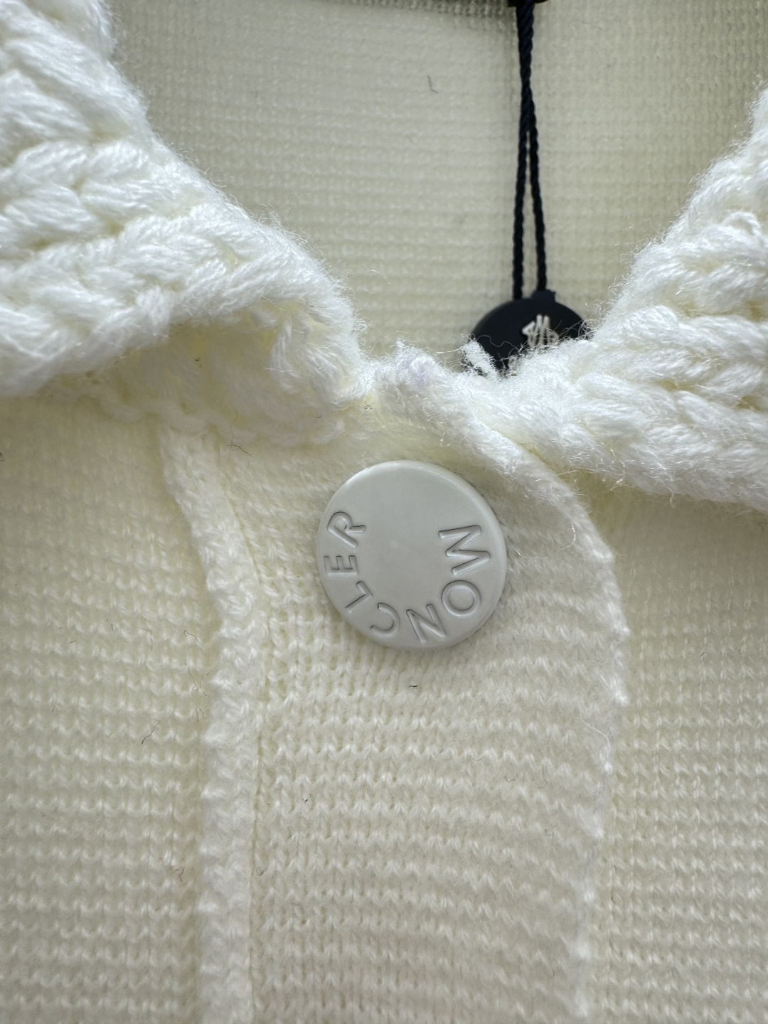 🆕MO家🆕 春夏新款 撞色翻领针织短袖颜色：白色 宝蓝尺码：36.38.40