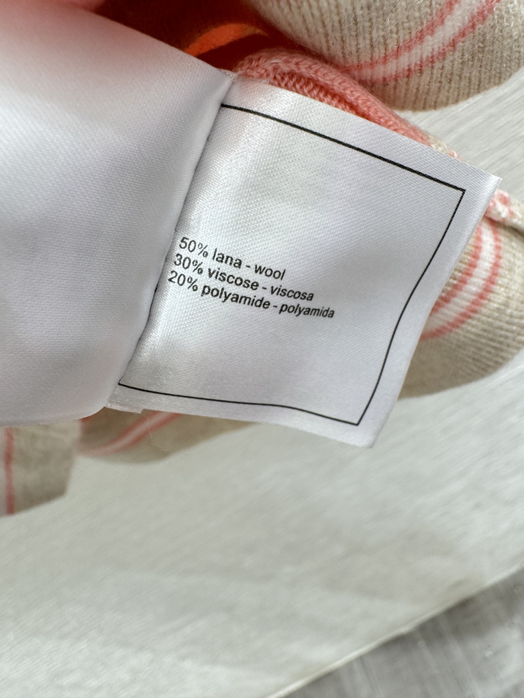 🆕CH家🆕 春夏新款 撞色字母条纹翻领针织短袖颜色：杏色 紫色 黑色尺码：36.38.40