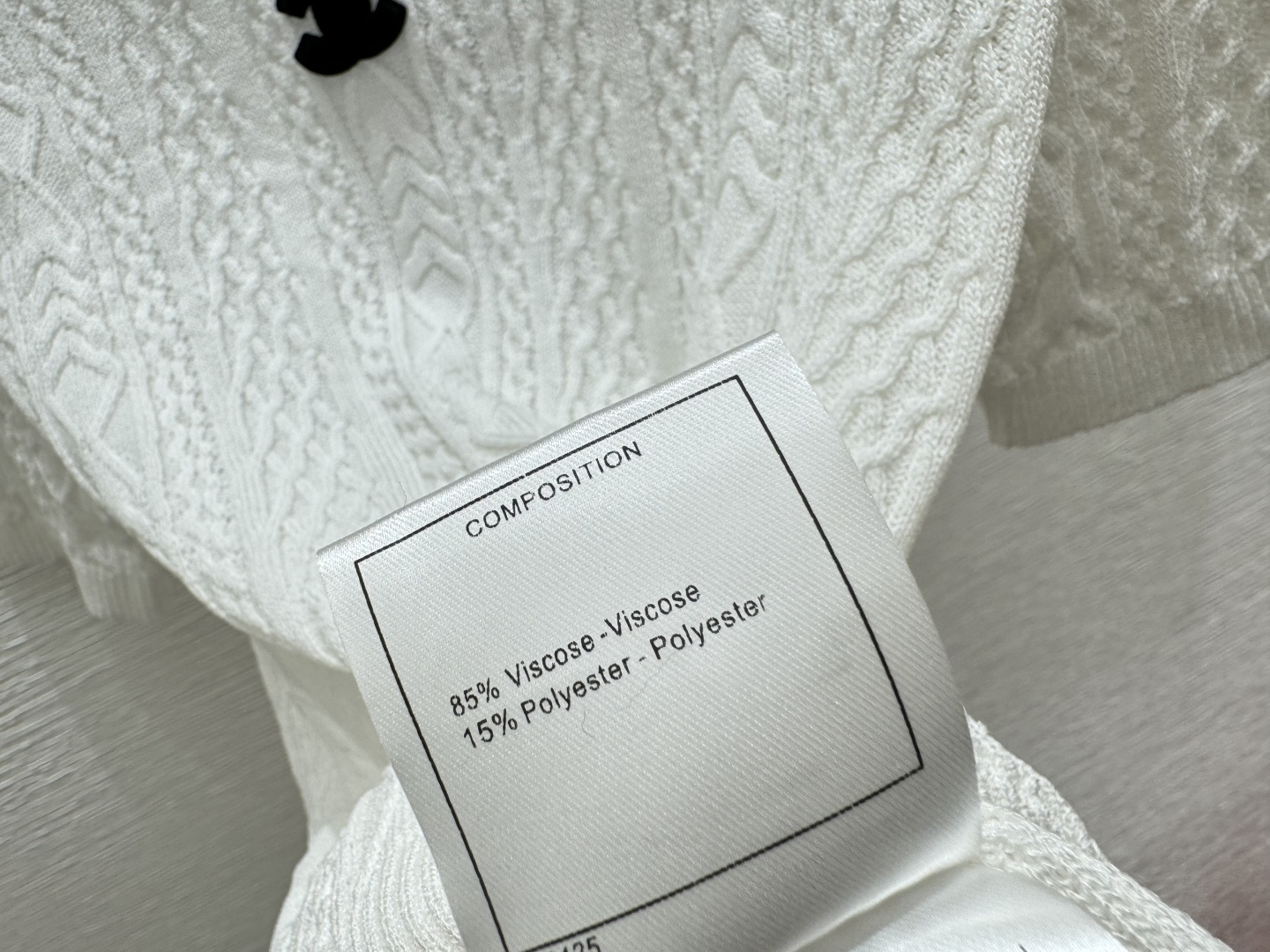 🆕CH家🆕 春夏新款 纯色简约圆领针织短袖颜色：白色 宝蓝尺码：36.38.40