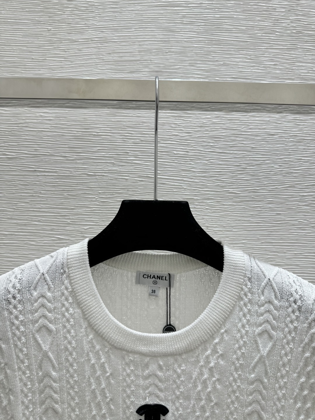 🆕CH家🆕 春夏新款 纯色简约圆领针织短袖颜色：白色 宝蓝尺码：36.38.40