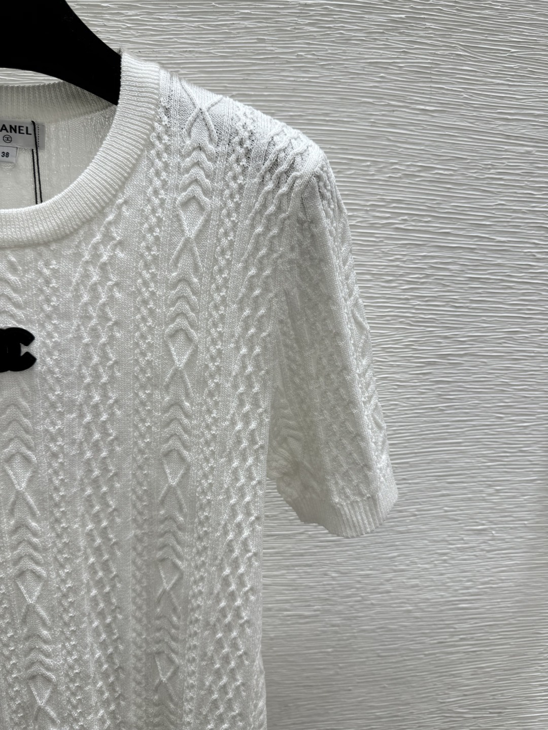 🆕CH家🆕 春夏新款 纯色简约圆领针织短袖颜色：白色 宝蓝尺码：36.38.40