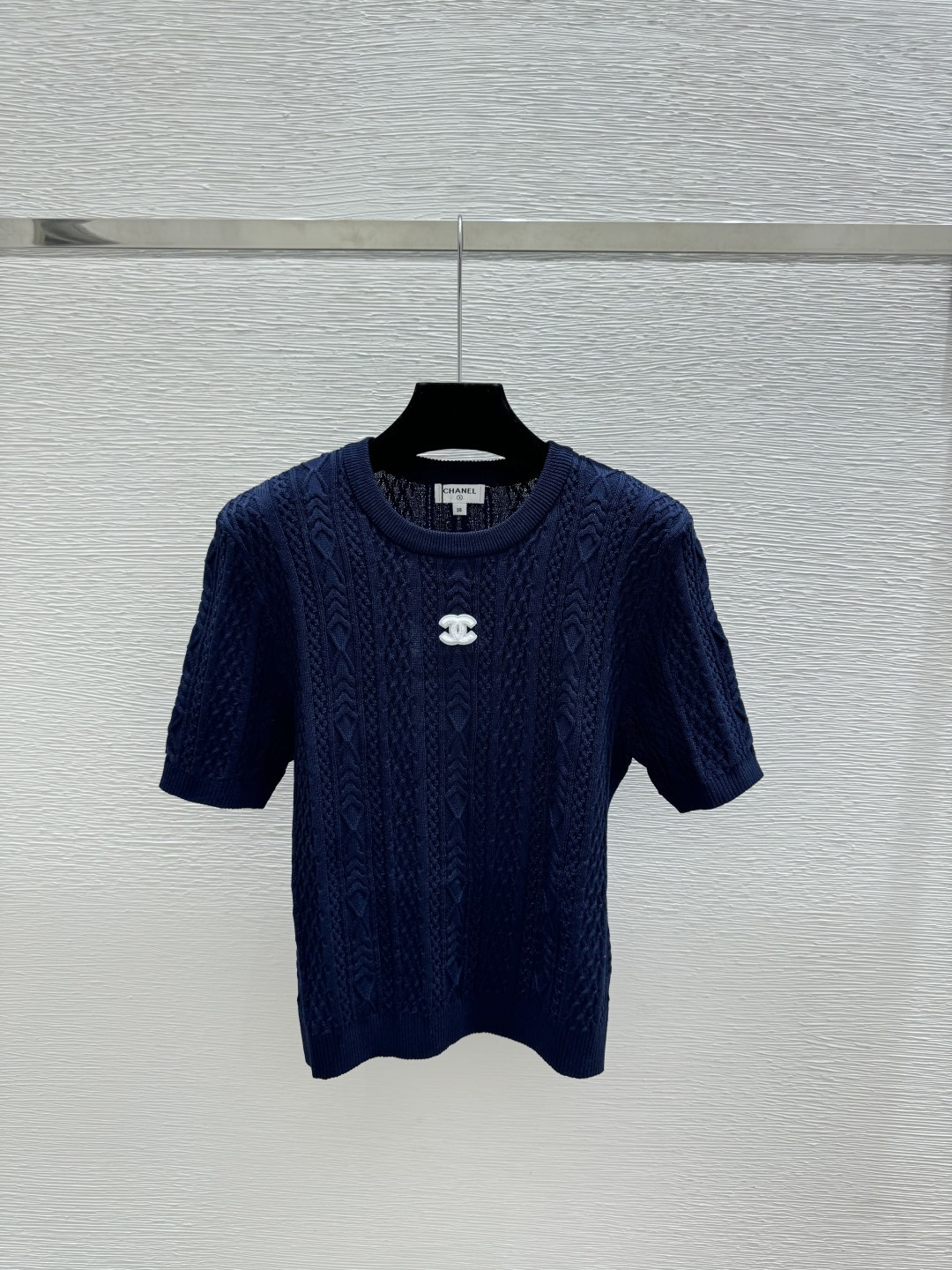 🆕CH家🆕 春夏新款 纯色简约圆领针织短袖颜色：白色 宝蓝尺码：36.38.40