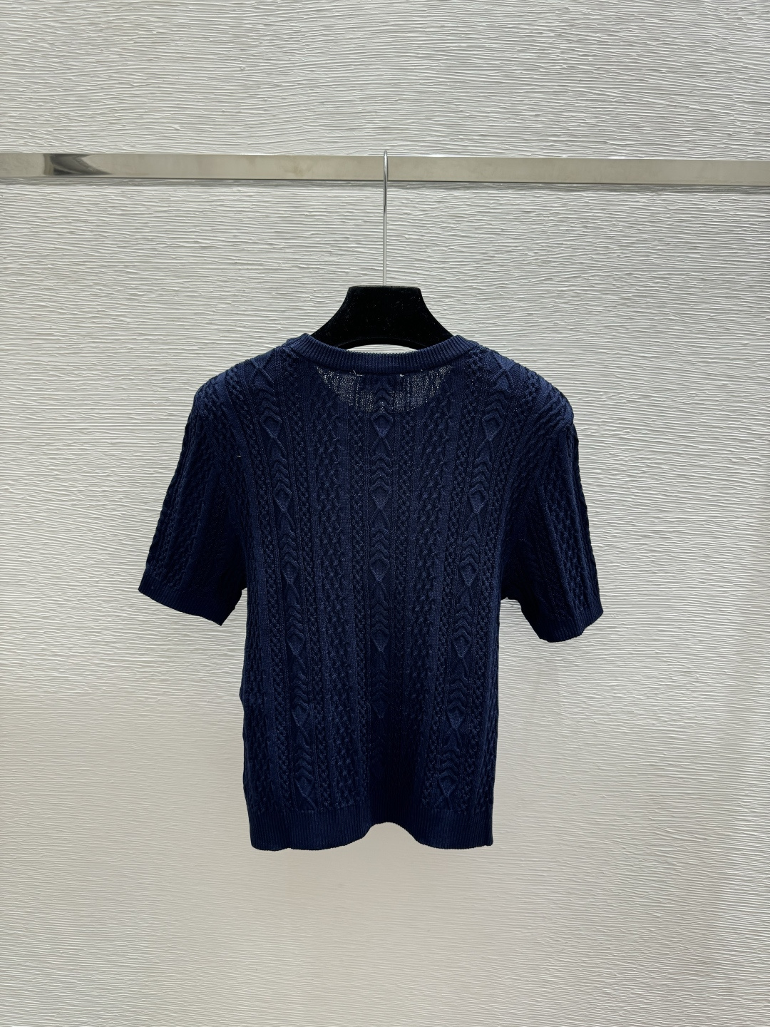 🆕CH家🆕 春夏新款 纯色简约圆领针织短袖颜色：白色 宝蓝尺码：36.38.40