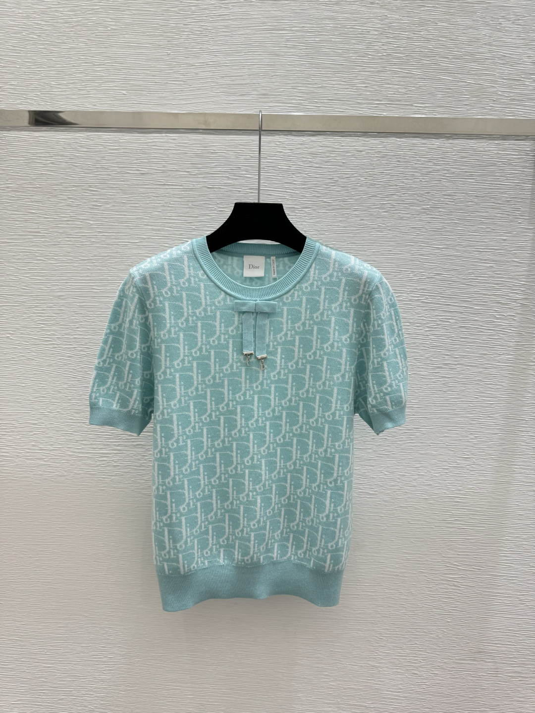 🆕D家🆕 春夏新款 撞色老花字母圆领针织短袖颜色：粉色 绿色 宝蓝尺码：36.38.40