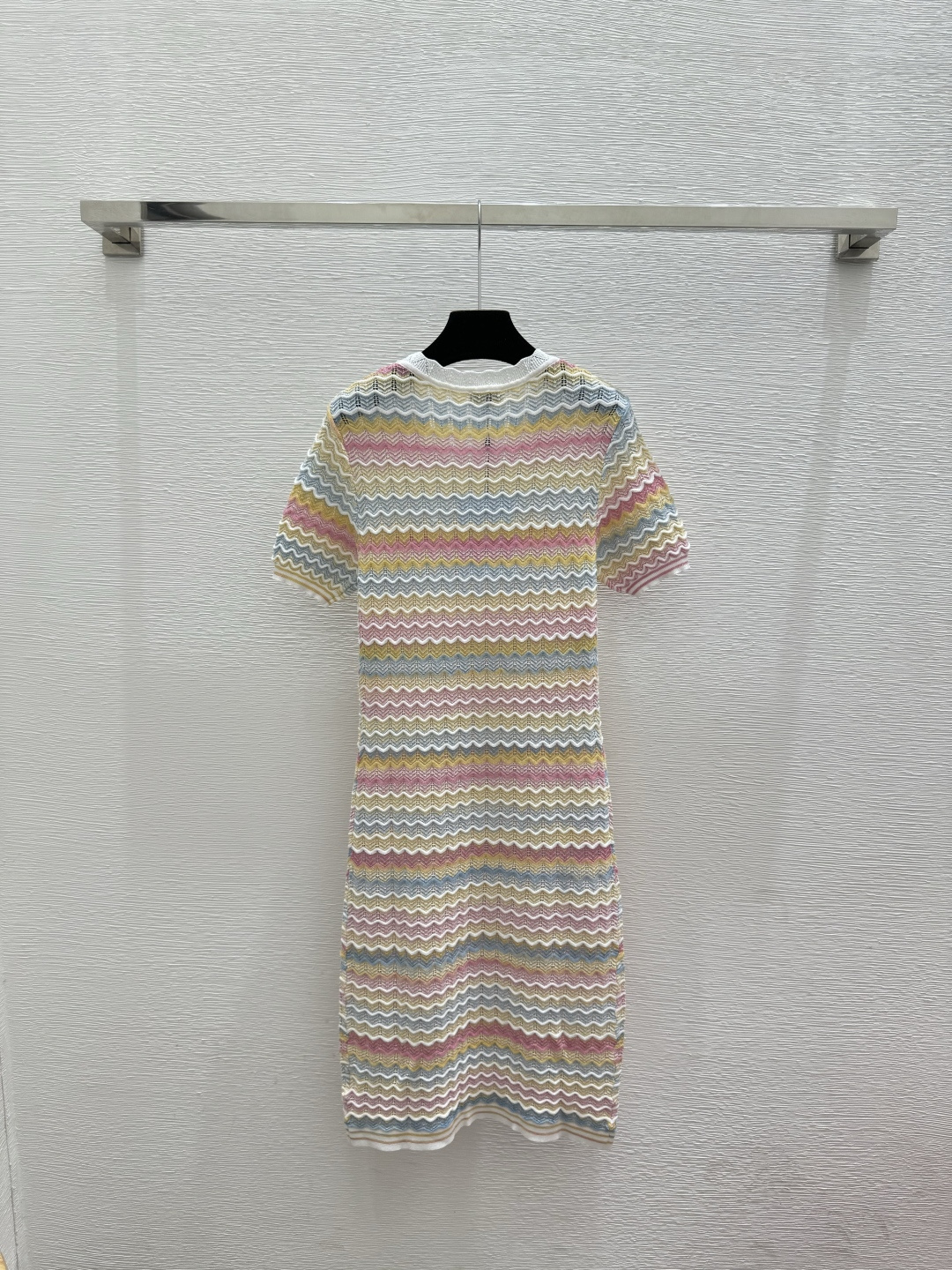 🆕CH家🆕 春夏新款 撞色条纹圆领针织短袖裙颜色：粉色 蓝色 红色尺码：36.38.40