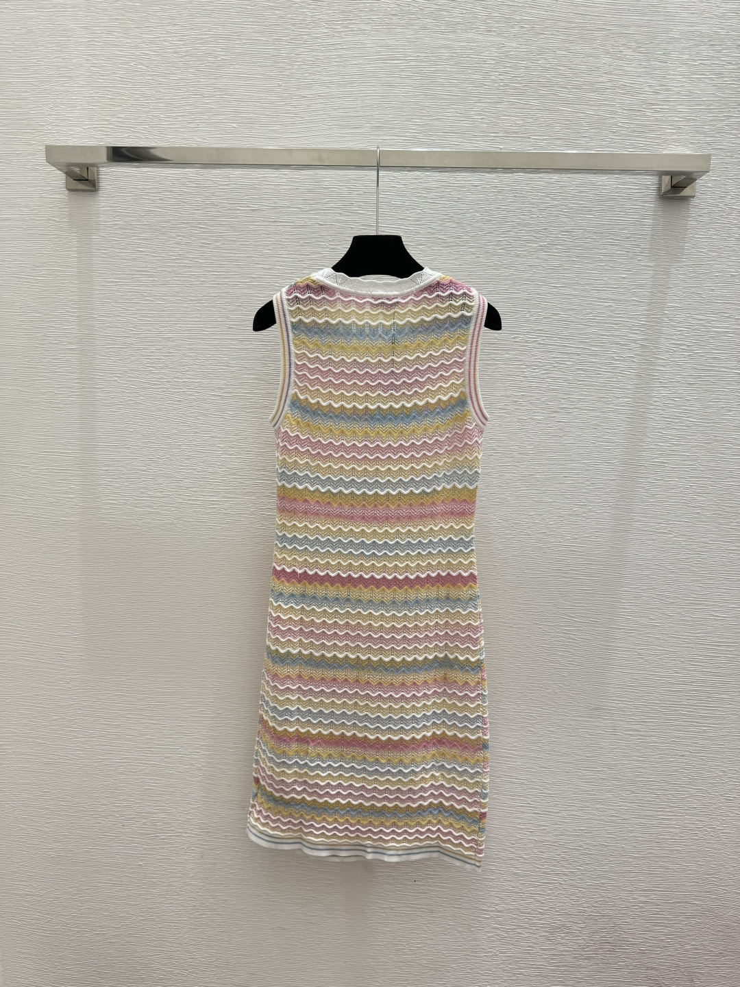 🆕CH家🆕 春夏新款 撞色条纹圆领针织背心裙颜色：粉色 蓝色 红色尺码：36.38.40