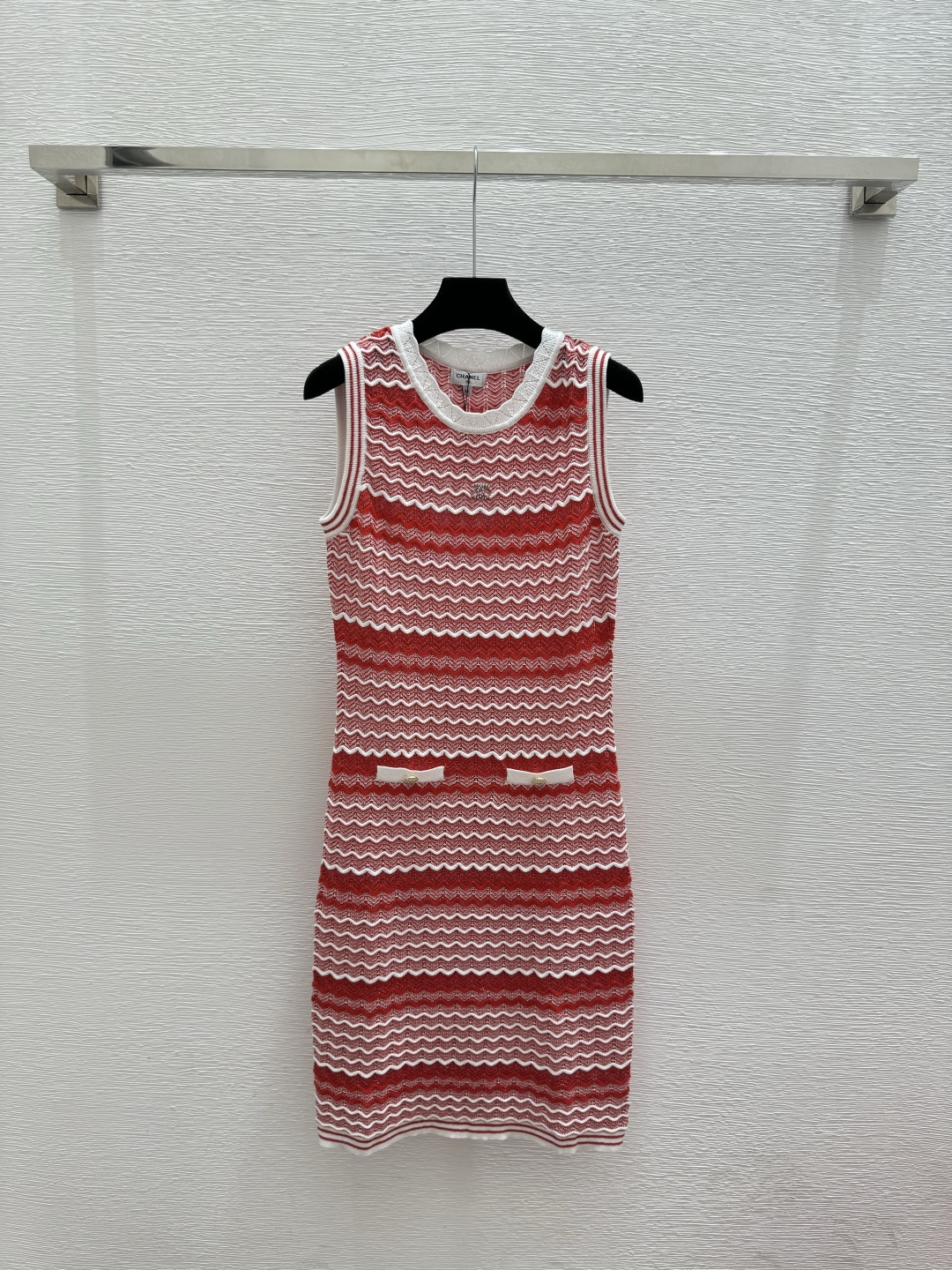 🆕CH家🆕 春夏新款 撞色条纹圆领针织背心裙颜色：粉色 蓝色 红色尺码：36.38.40