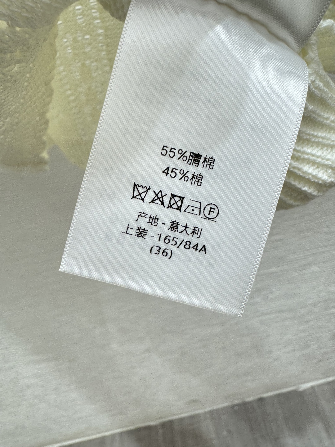 🆕D家🆕 春夏新款 纯色镂空圆领针织短袖开衫颜色：白色 卡其尺码：36.38.40
