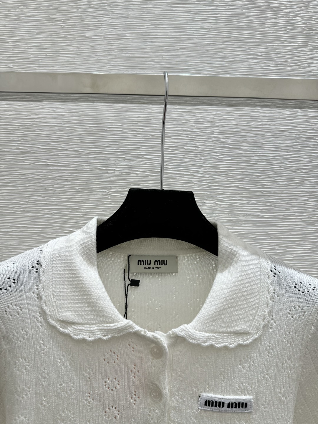 🆕M家🆕 春夏新款 纯色镂空花边翻领针织短袖颜色：白色 粉色尺码：36.38.40