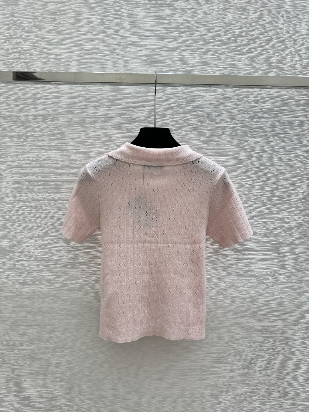 🆕M家🆕 春夏新款 纯色镂空花边翻领针织短袖颜色：白色 粉色尺码：36.38.40