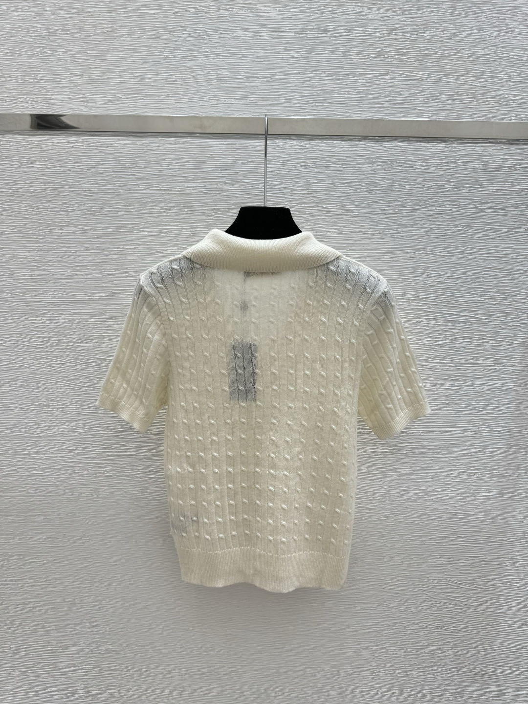 🆕PO家🆕 春夏新款 纯色V领针织短袖开衫颜色：白色 卡其尺码：36.38.40