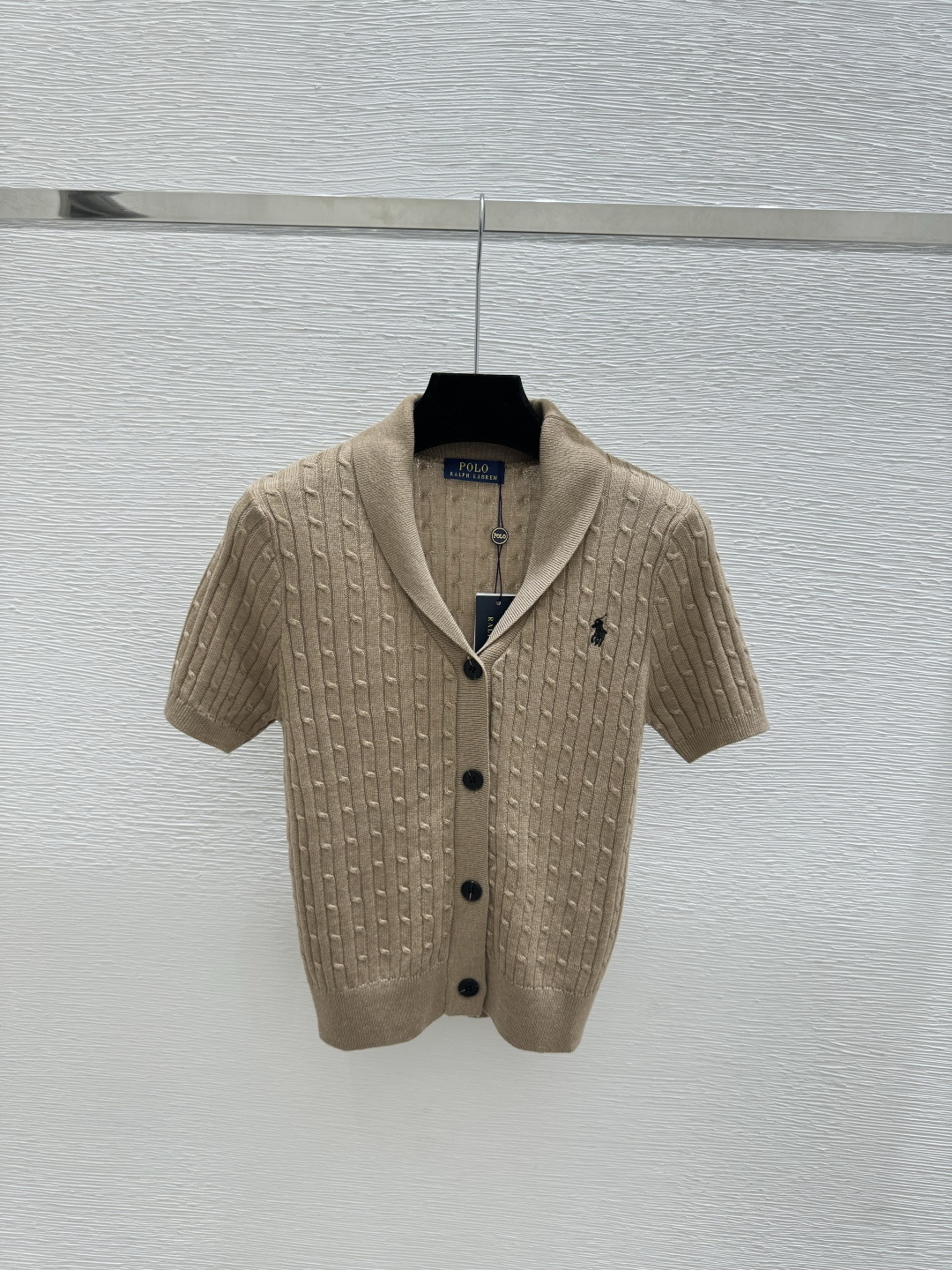 🆕PO家🆕 春夏新款 纯色V领针织短袖开衫颜色：白色 卡其尺码：36.38.40