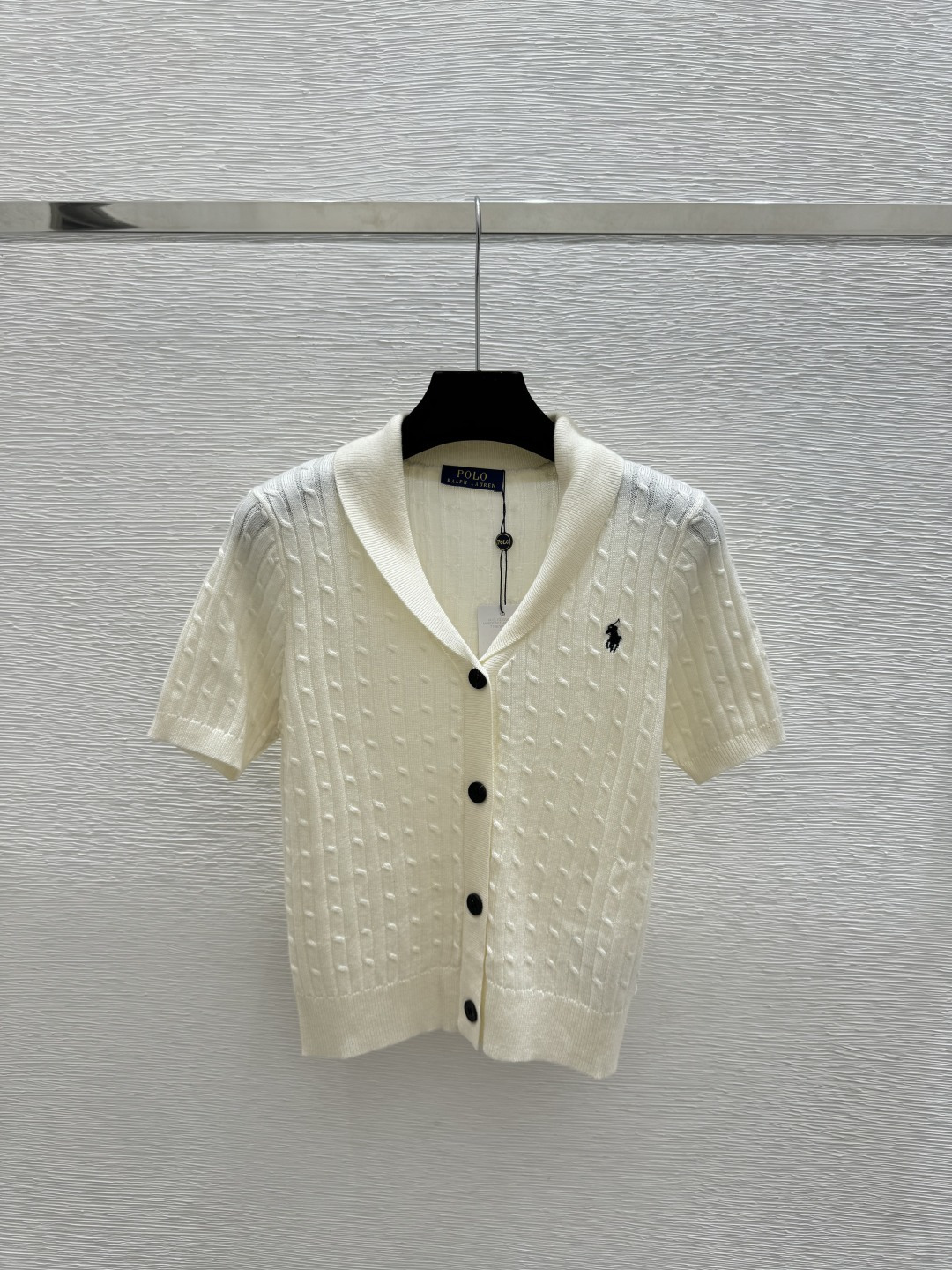 🆕PO家🆕 春夏新款 纯色V领针织短袖开衫颜色：白色 卡其尺码：36.38.40