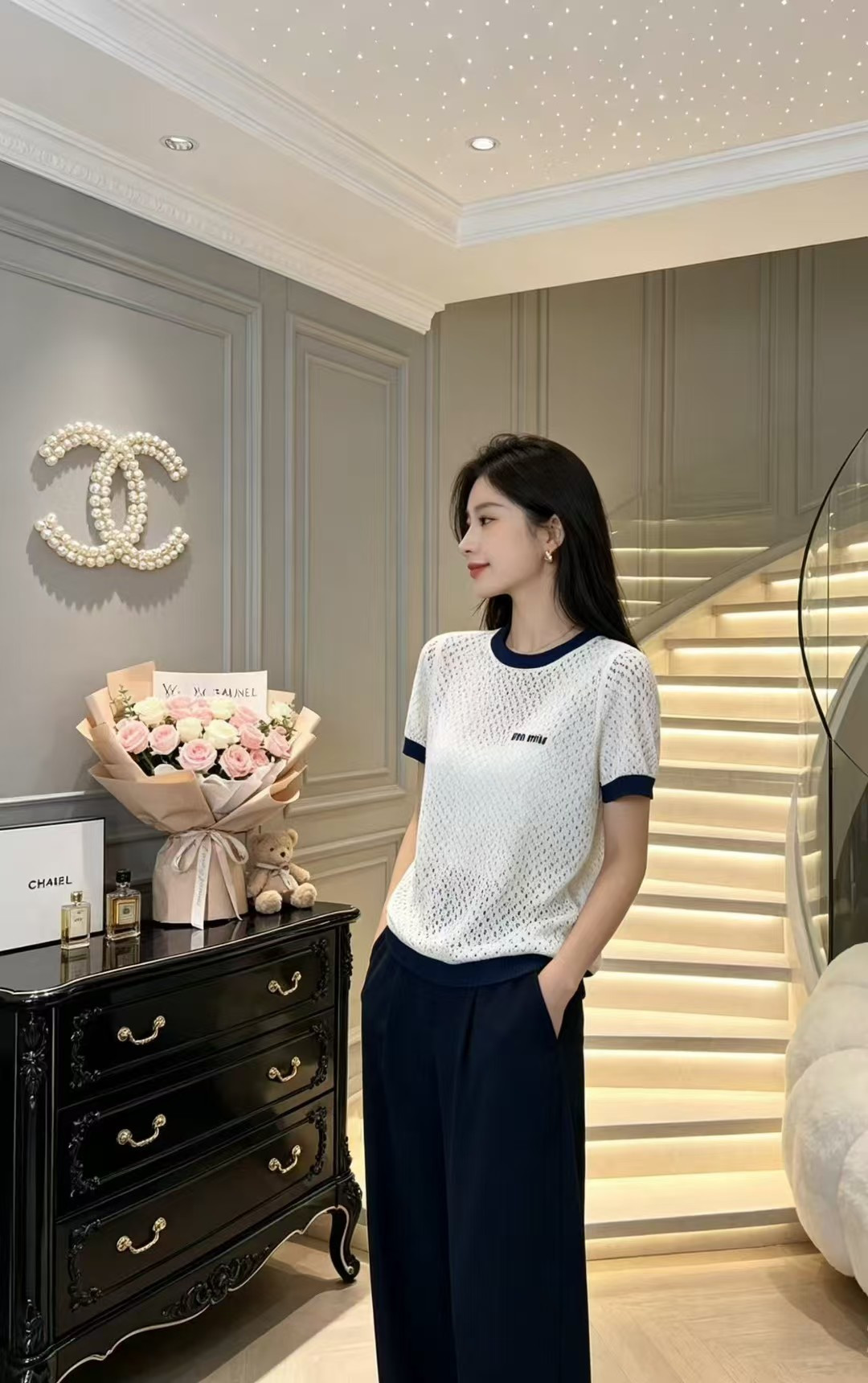 🆕M家🆕 春夏新款 撞色菱格镂空圆领针织短袖颜色：白色 粉色 宝蓝尺码：36.38.40