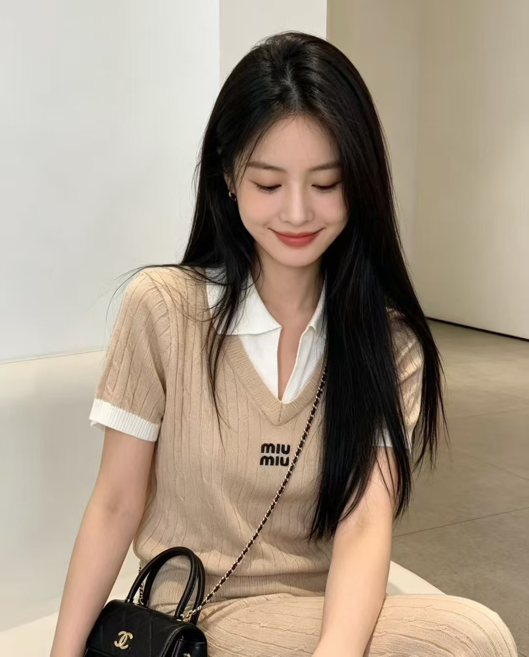 🆕M家🆕 春夏新款 撞色翻领针织短袖颜色：白色 杏色 灰色尺码：36.38.40